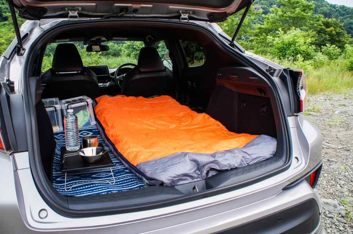 Sleeping in the trunk of a car in Iceland